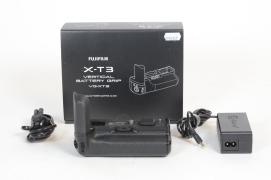  - - - 8983869 VG-XT3 Vertical Battery Grip per X-T3
